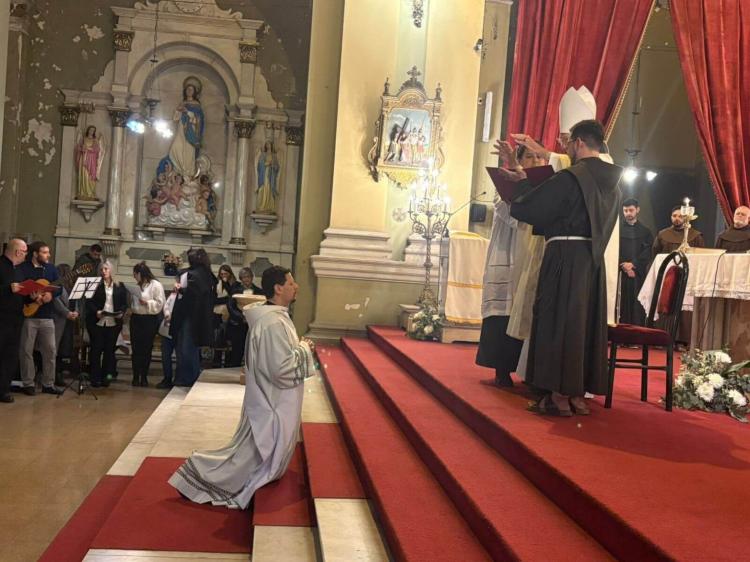 Mons. Scozzina ordenó sacerdote a un religioso franciscano en Mendoza