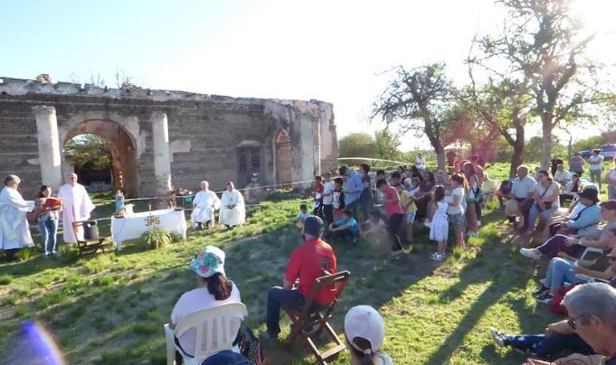 Misa en la casa histórica de los amigos de Brochero Misa en la casa histórica de los amigos de Brochero