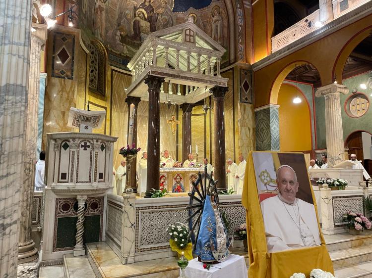 Mons. Colombo, en Roma: 'Francisco nos mostró las llagas del Resucitado' Mons. Colombo, en Roma: 'Francisco nos mostró las llagas del Resucitado'