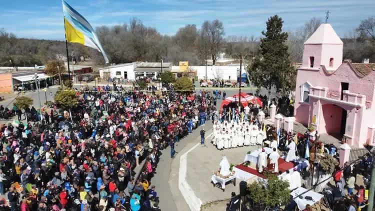 Mons. Araya: 'Adoremos a Dios y misionemos con los hermanos' Mons. Araya: 'Adoremos a Dios y misionemos con los hermanos'