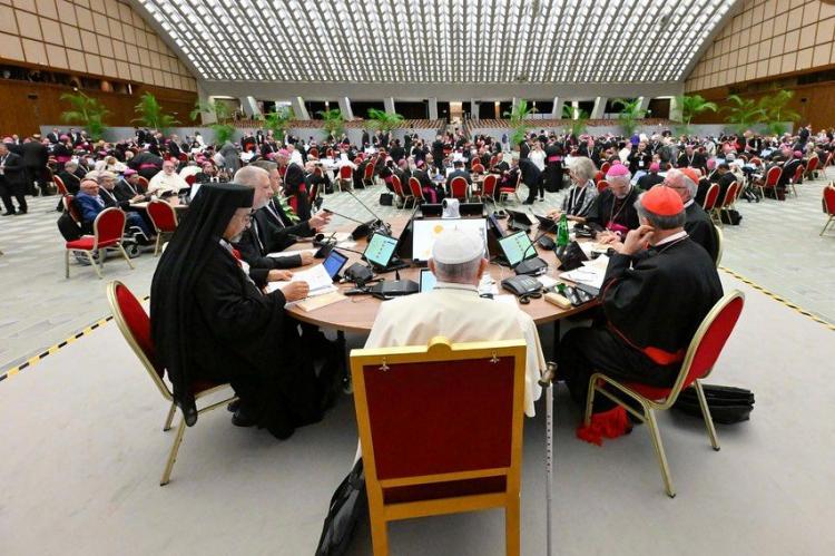 Mons. Azpiroz Costa: 'El mensaje del Papa no es otro que el del Evangelio' Mons. Azpiroz Costa: 'El mensaje del Papa no es otro que el del Evangelio'