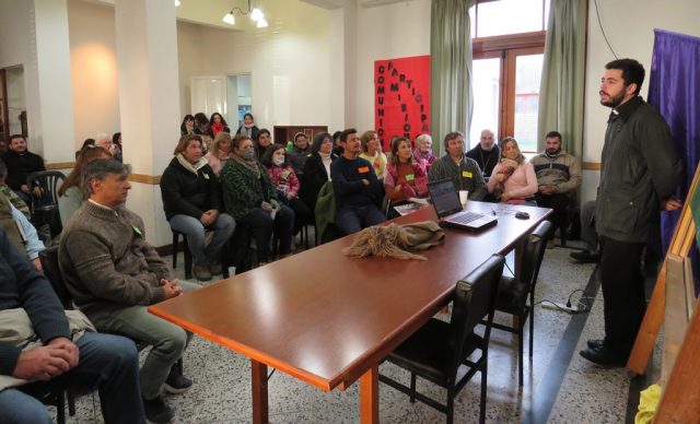 Mons. Azpiroz Costa: La Iglesia vive la unidad del Espíritu en la diversidad de dones Mons. Azpiroz Costa: La Iglesia vive la unidad del Espíritu en la diversidad de dones