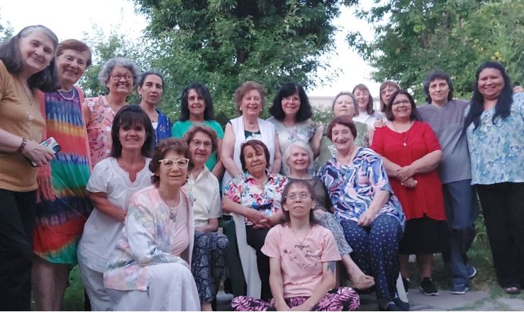 Mons. Azpiroz Costa participó del encuentro de formación cristífero Mons. Azpiroz Costa participó del encuentro de formación cristífero