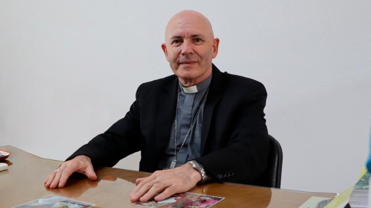 Mons. Bitar destaca la importancia de abrir tres carreras del Instituto Montoya en Oberá Mons. Bitar destaca la importancia de abrir tres carreras del Instituto Montoya en Oberá