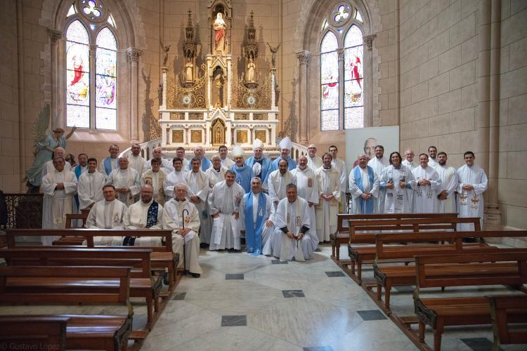 Mons. Bochatey: 'Jesús nos da a su Madre como nuestra propia madre' Mons. Bochatey: 'Jesús nos da a su Madre como nuestra propia madre'