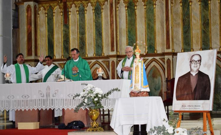 Mons. Canecín detalló cuál sería el mejor homenaje a Mons. Devoto Mons. Canecín detalló cuál sería el mejor homenaje a Mons. Devoto