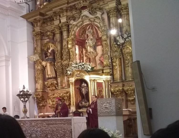Mons. Carrara alentó la tarea que realizan los "Hogares del Pilar" Mons. Carrara alentó la tarea que realizan los "Hogares del Pilar"