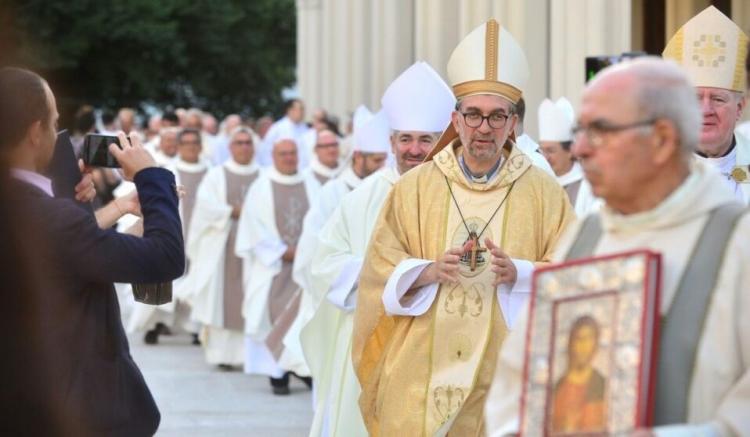 Mons. Carrara: 'Hay que promover la integración urbana de los barrios populares' Mons. Carrara: 'Hay que promover la integración urbana de los barrios populares'
