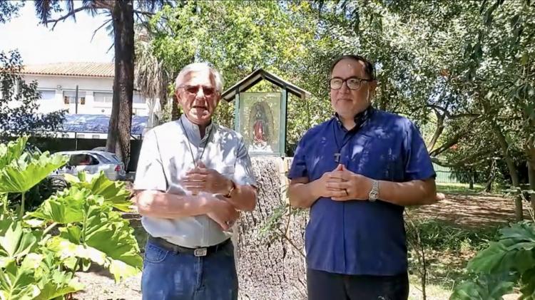 Mons. Chaparro y Mons. Miñarro: "Que no falte el abrazo de Dios a cada una de las familias" Mons. Chaparro y Mons. Miñarro: "Que no falte el abrazo de Dios a cada una de las familias"