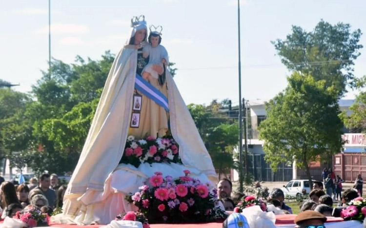 Formosa: Multitudinaria participación de fieles en la fiesta patronal de la Virgen del Carmen Formosa: Multitudinaria participación de fieles en la fiesta patronal de la Virgen del Carmen