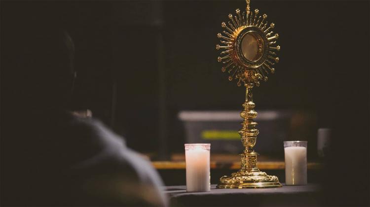Mons. Croxatto: 'La adoración, es el motor de la evangelización' Mons. Croxatto: 'La adoración, es el motor de la evangelización'