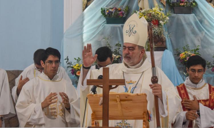 Mons. Domínguez: "Pongamos nuestras vidas en los pies de María de Lourdes" Mons. Domínguez: "Pongamos nuestras vidas en los pies de María de Lourdes"