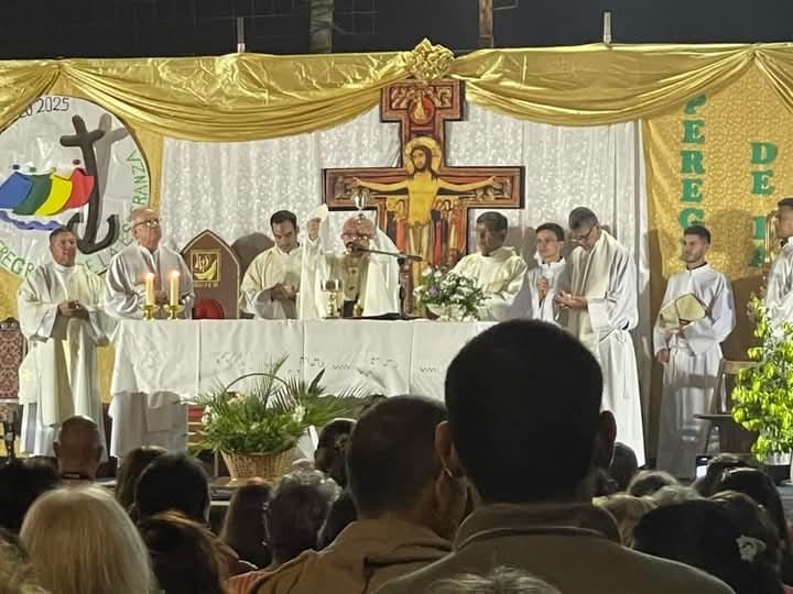 Mons. Dus: 'La alegría sacerdotal es una alegría que se hermana a la pobreza' Mons. Dus: 'La alegría sacerdotal es una alegría que se hermana a la pobreza'