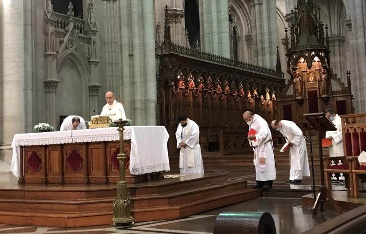 Mons. Fernández: hay que defender incondicionalmente toda vida Mons. Fernández: hay que defender incondicionalmente toda vida