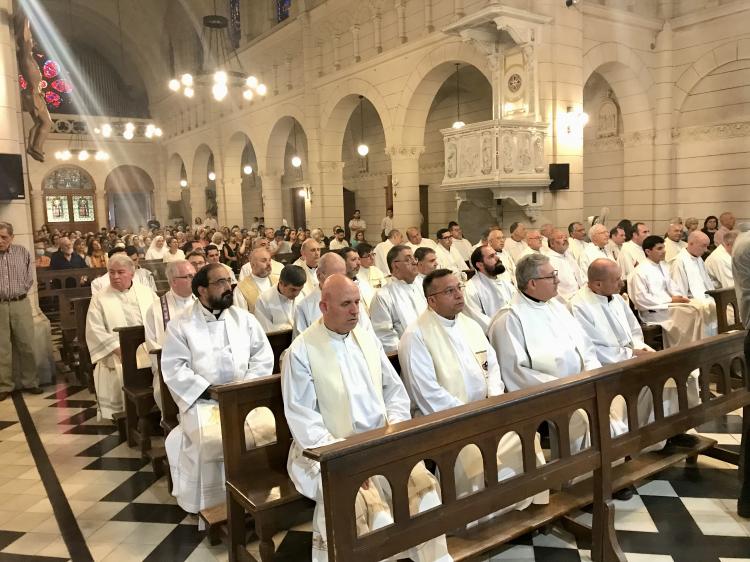 Mons. Fernández presidió la misa por los 100 años del Seminario San José Mons. Fernández presidió la misa por los 100 años del Seminario San José