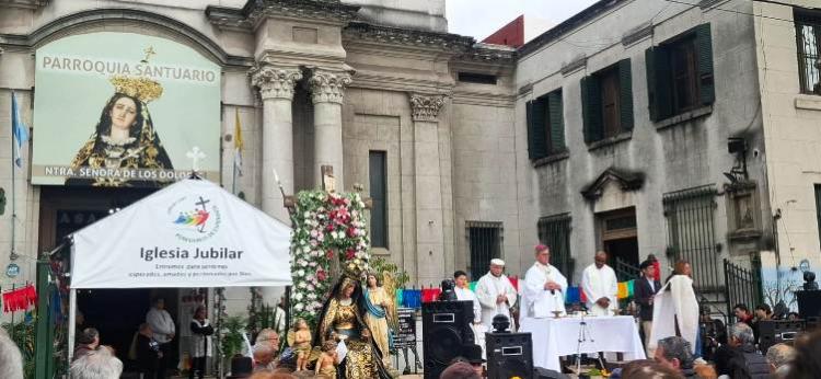 Mons. García Cuerva exhortó a construir puentes y no muros