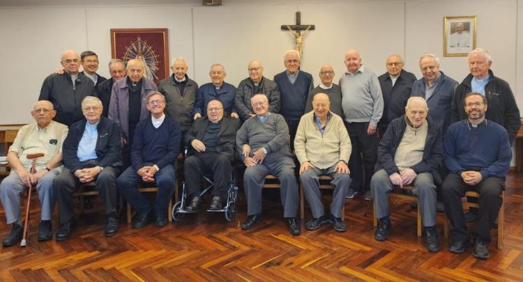 Mons. García Cuerva les pide a sacerdotes mayores ser 'testigos de la esperanza' Mons. García Cuerva les pide a sacerdotes mayores ser 'testigos de la esperanza'