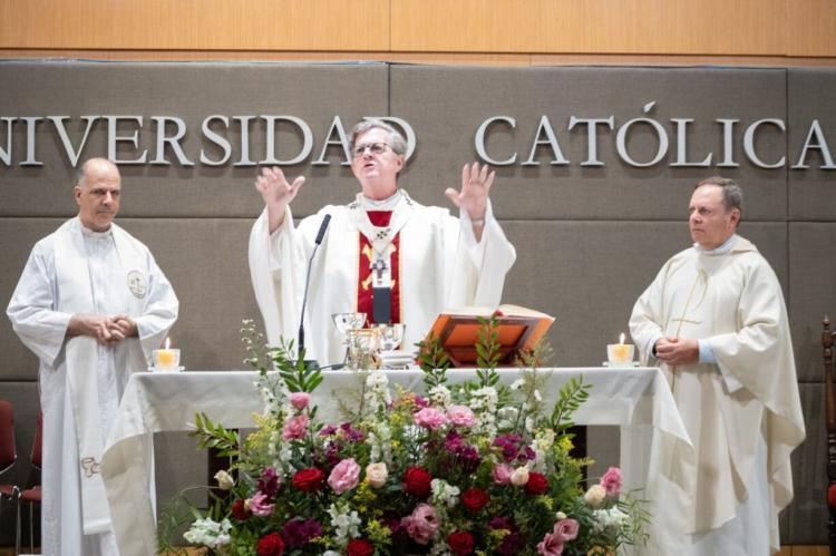 Mons. García Cuerva, a la UCA: 'No nos olvidemos de nuestra responsabilidad social' Mons. García Cuerva, a la UCA: 'No nos olvidemos de nuestra responsabilidad social'