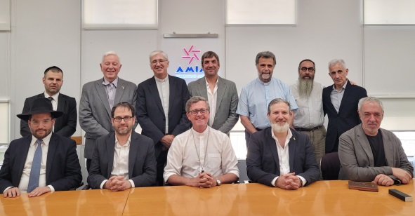 Mons. García Cuerva participó de un encuentro interreligioso en la AMIA Mons. García Cuerva participó de un encuentro interreligioso en la AMIA