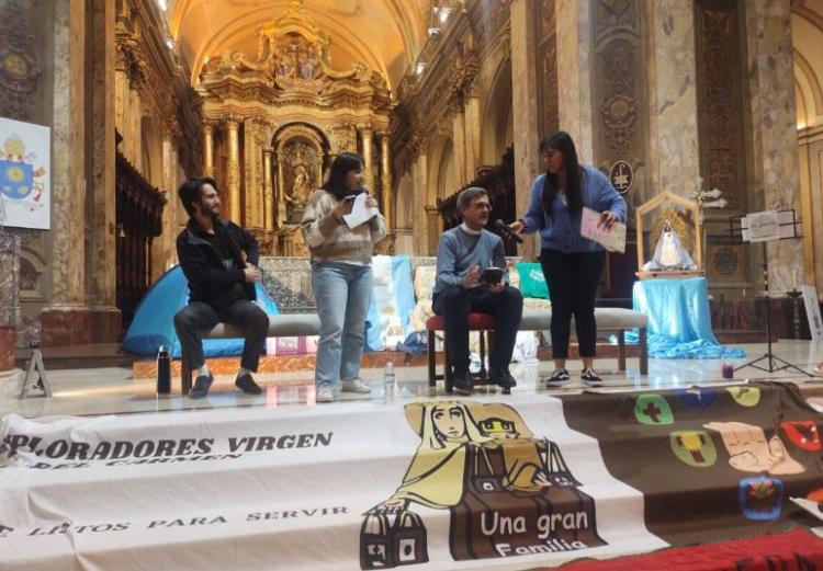 Mons. García Cuerva: 'Sueño con una Iglesia que sea casa para todos' Mons. García Cuerva: 'Sueño con una Iglesia que sea casa para todos'