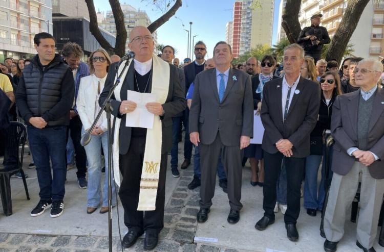 Mons. Giobando: 'La vida de los caídos en Malvinas, una llama siempre encendida' Mons. Giobando: 'La vida de los caídos en Malvinas, una llama siempre encendida'
