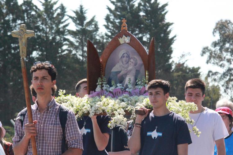 Mons. Giobando presidió las fiestas patronales en el santuario de Schoenstatt Mons. Giobando presidió las fiestas patronales en el santuario de Schoenstatt