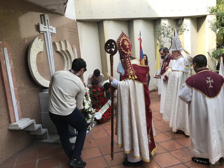 Mons. Hakimian: 'No podemos olvidar nuestro pasado, nuestra historia' Mons. Hakimian: 'No podemos olvidar nuestro pasado, nuestra historia'