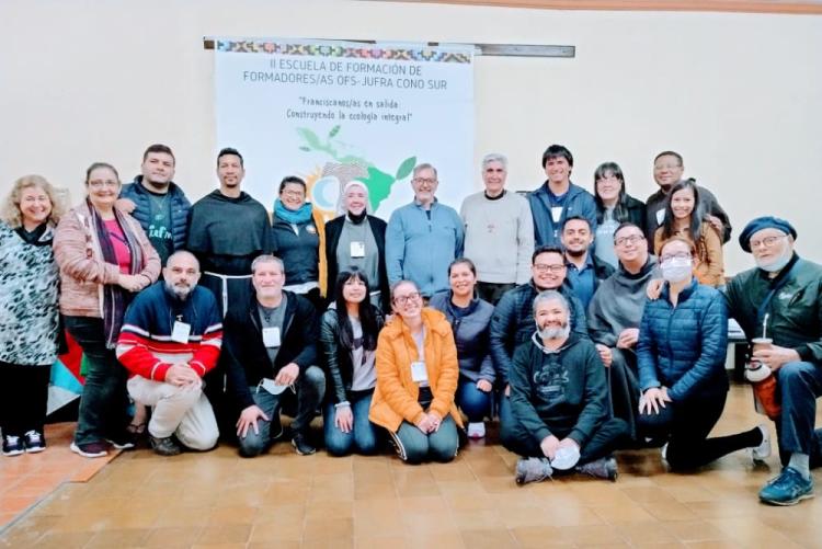 Mons. Larregain: Un aporte desde la espiritualidad franciscana al camino sinodal Mons. Larregain: Un aporte desde la espiritualidad franciscana al camino sinodal