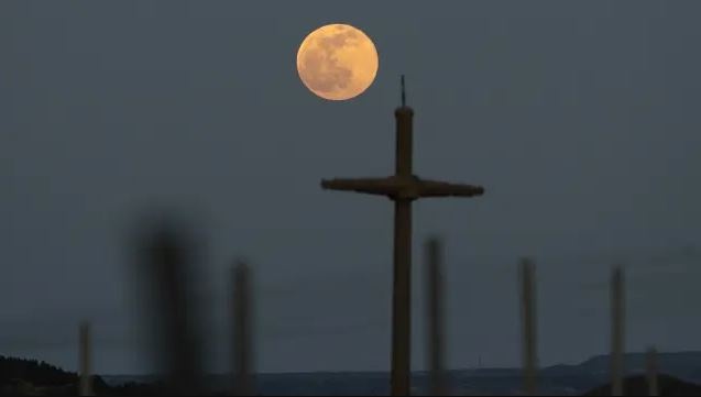Mons. Lozano: 'Cuaresma y la otra cara de la luna' Mons. Lozano: 'Cuaresma y la otra cara de la luna'