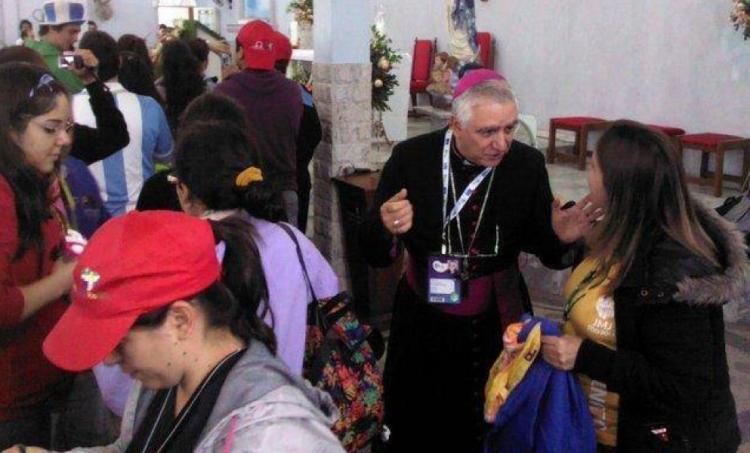 Mons. Lozano, los catequistas y la alegría de compartir buenas noticias Mons. Lozano, los catequistas y la alegría de compartir buenas noticias