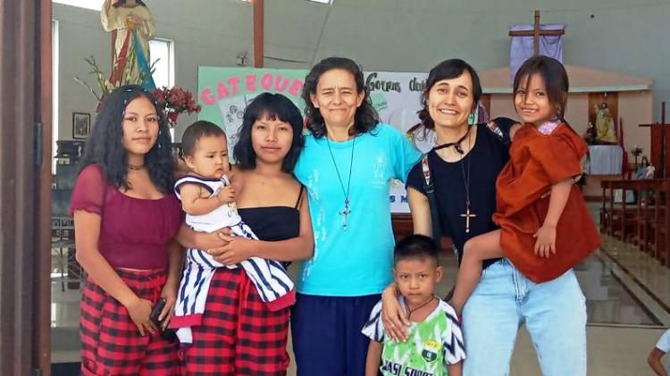 Mons. Lozano: 'Seamos misioneros de esperanza entre los pueblos'