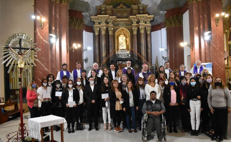 Misa de envío de los catequistas de Lomas de Zamora Misa de envío de los catequistas de Lomas de Zamora