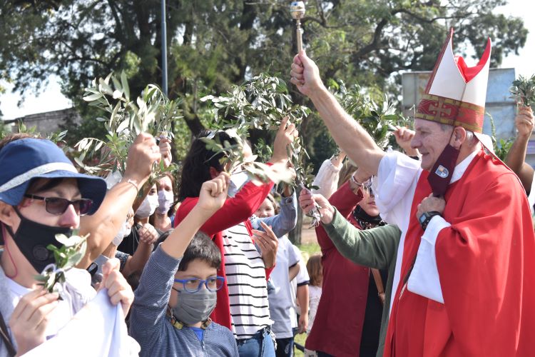 Mons. Lugones: "Viva Cristo, rey de la vida, Señor de la historia" Mons. Lugones: "Viva Cristo, rey de la vida, Señor de la historia"