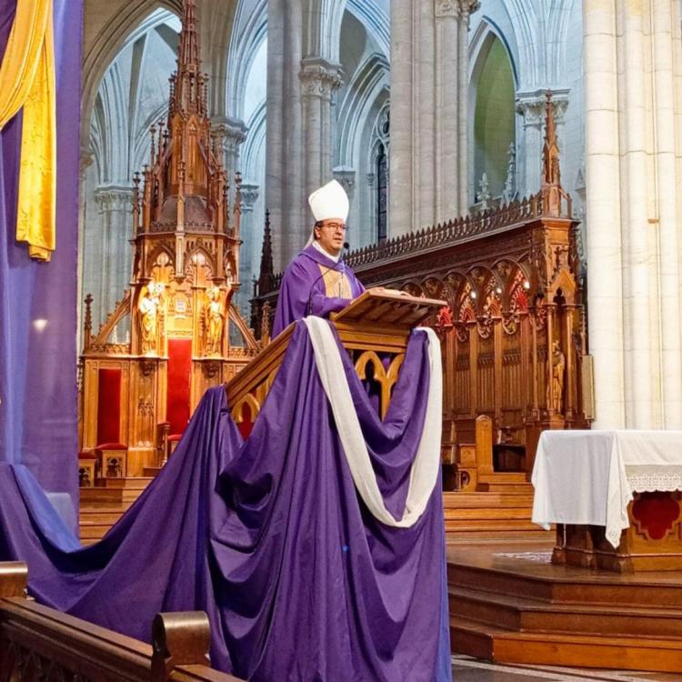 Mons. Mestre: 'Contemplar el triunfo de Jesús sobre la tentación' Mons. Mestre: 'Contemplar el triunfo de Jesús sobre la tentación'