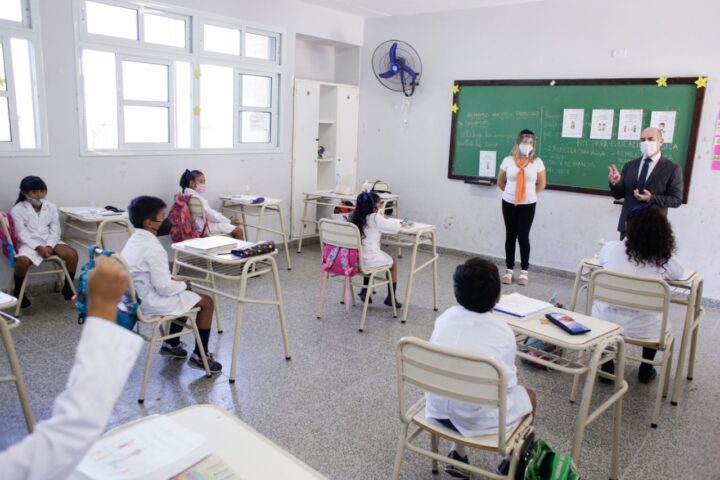 Mons. Ojea animó a "reconstruir" este nuevo tiempo de presencialidad escolar Mons. Ojea animó a "reconstruir" este nuevo tiempo de presencialidad escolar