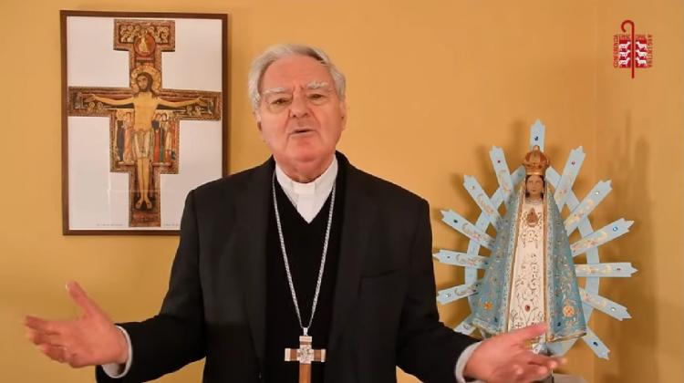 Mons. Ojea: 'Evangelizamos con el testimonio de vida' Mons. Ojea: 'Evangelizamos con el testimonio de vida'