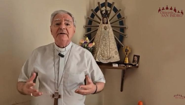 Mons. Ojea: 'La familia, primera escuela de las virtudes humanas' Mons. Ojea: 'La familia, primera escuela de las virtudes humanas'