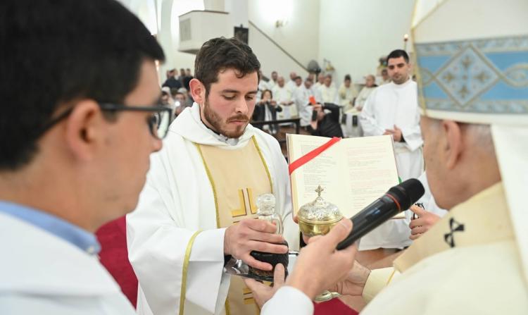 Mons. Puiggari, a un neopresbítero: 'Sé hombre de oración, hombre de la Eucaristía' Mons. Puiggari, a un neopresbítero: 'Sé hombre de oración, hombre de la Eucaristía'