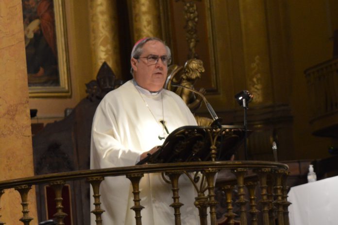 Mons. Rossi aseguró que la grandeza de la Patria está en manos de la "gente común" Mons. Rossi aseguró que la grandeza de la Patria está en manos de la "gente común"
