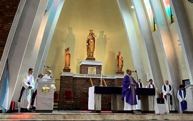 Mons. Salaberry presidió la peregrinación diocesana al Calvario de Tandil Mons. Salaberry presidió la peregrinación diocesana al Calvario de Tandil