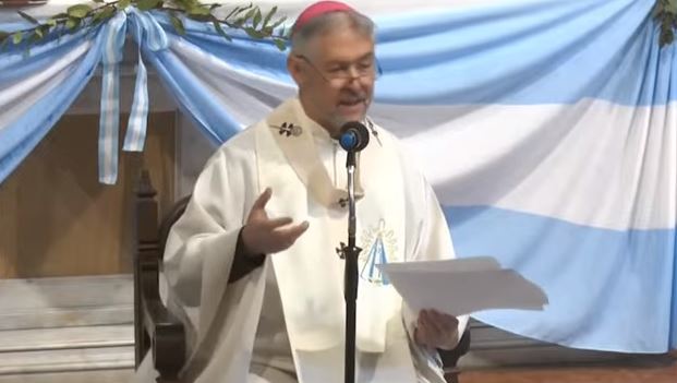 Mons. Scheinig: 'La independencia, un compromiso cotidiano personal y comunitario'