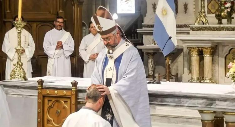 Mons. Scheinig ordenó un nuevo diácono para Mercedes-Luján Mons. Scheinig ordenó un nuevo diácono para Mercedes-Luján