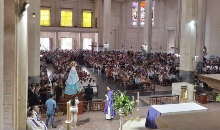 Mons. Stanovnik inauguró en Itatí el Año Pastoral arquidiocesano Mons. Stanovnik inauguró en Itatí el Año Pastoral arquidiocesano