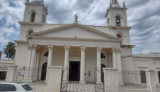 Corrientes: nuevos diáconos, institución de lectores y profesión de una laica consagrada Corrientes: nuevos diáconos, institución de lectores y profesión de una laica consagrada