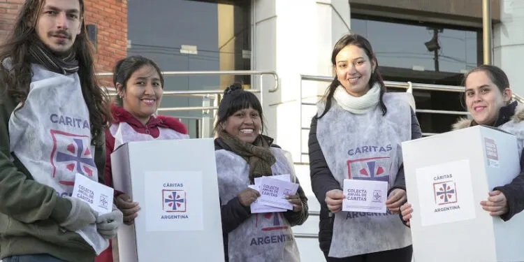 Cáritas Argentina: Mons. Tissera llama a ser generosos con la Colecta Anual Cáritas Argentina: Mons. Tissera llama a ser generosos con la Colecta Anual