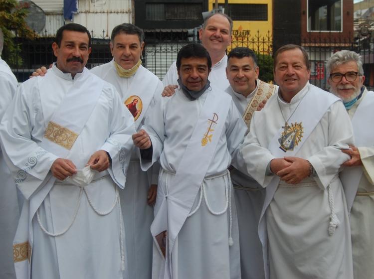 Mons. Tissera saludó a los diáconos y compartió un testimonio póstumo