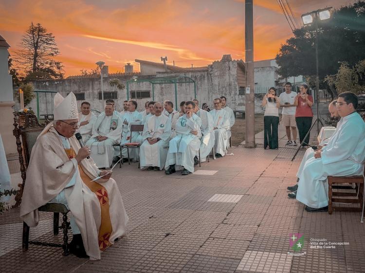 Mons. Uriona ordenó otro diácono en Río Cuarto Mons. Uriona ordenó otro diácono en Río Cuarto