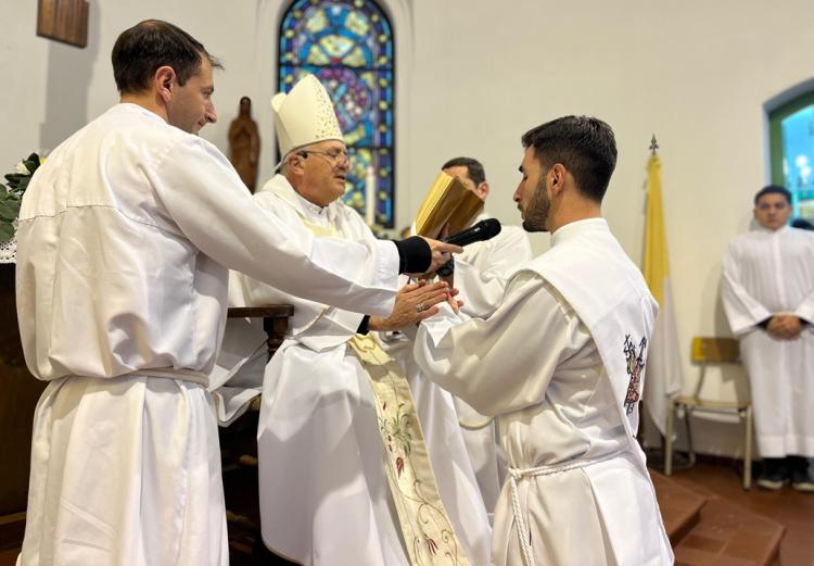 Mons. Uriona: 'Tu sacerdocio será una extensión de la misericordia de Dios'