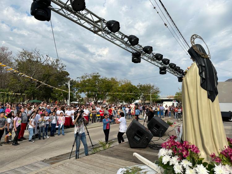 Mons. Zurbriggen: 'La Iglesia necesita corazones que atraen al amor y acercan a Dios' Mons. Zurbriggen: 'La Iglesia necesita corazones que atraen al amor y acercan a Dios'