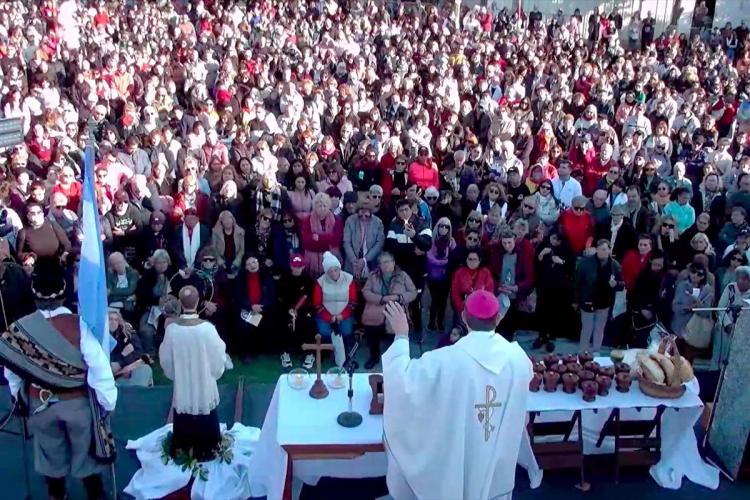 Paraná: Mons. Martín invitó a pedirle a san Cayetano 'el pan de la paz'